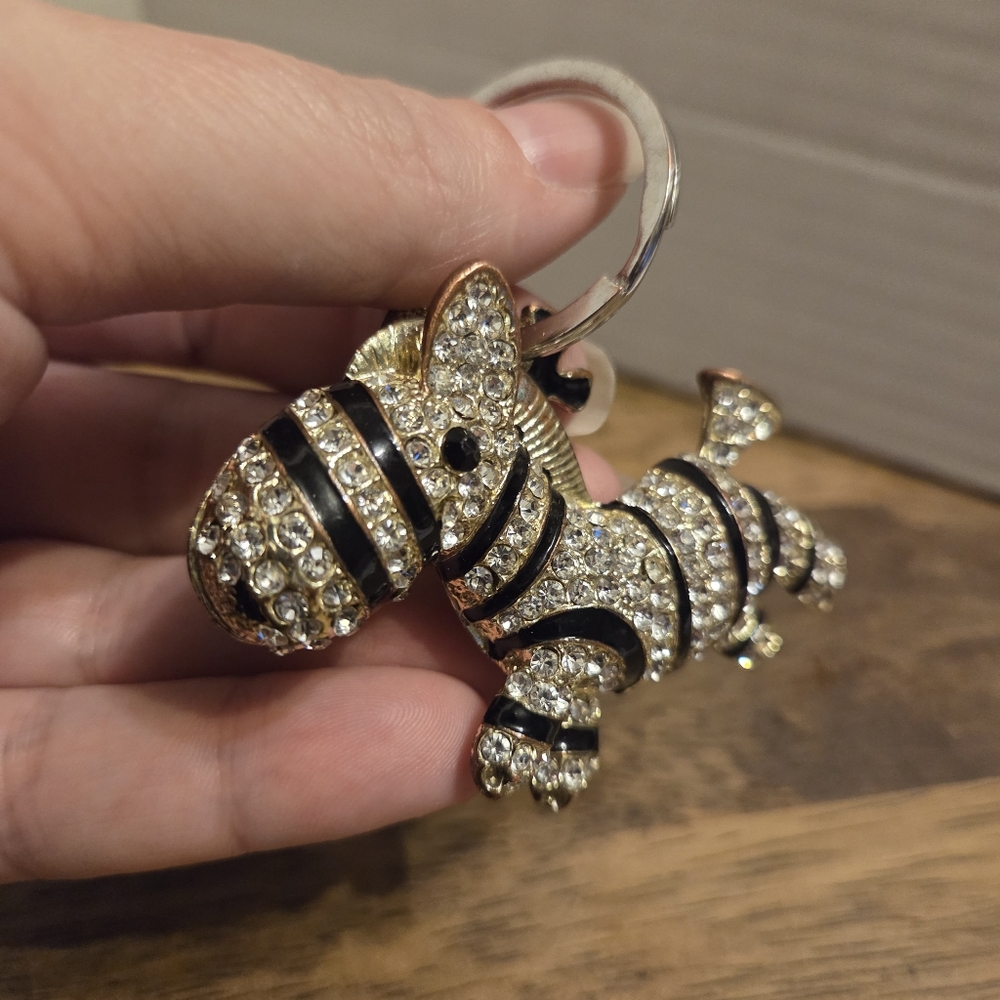 Zebra Crystal Rhinestone Pendant Keychain - Picture 2 of 12